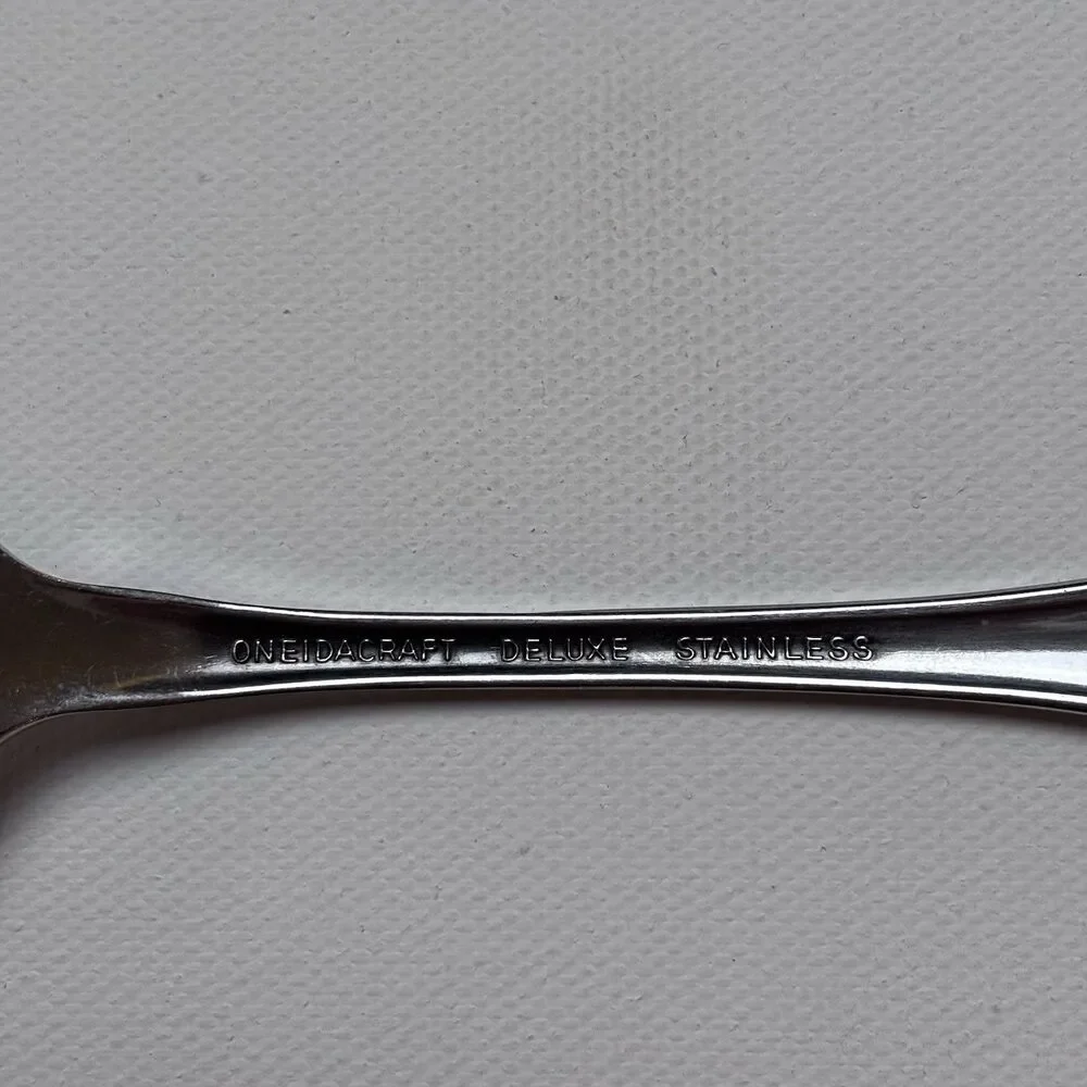 VTG Oneida Oneidacraft Deluxe Chateau Stainless Flatware Dinner Fork Replacement